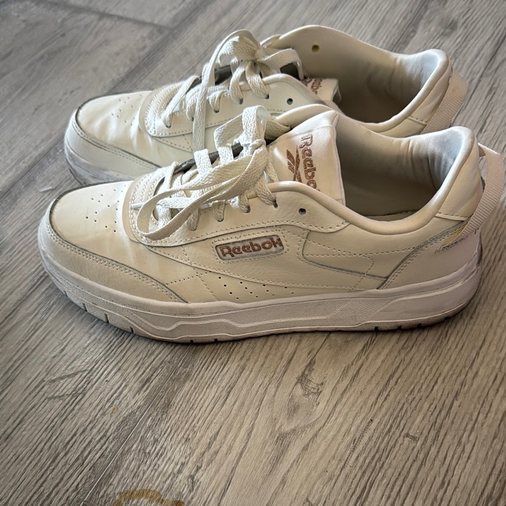 Reebok Cream Sneakers